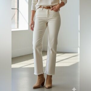 VERVET Women’s off white mid rise slim frayed hem crop Straight Jeans size 25